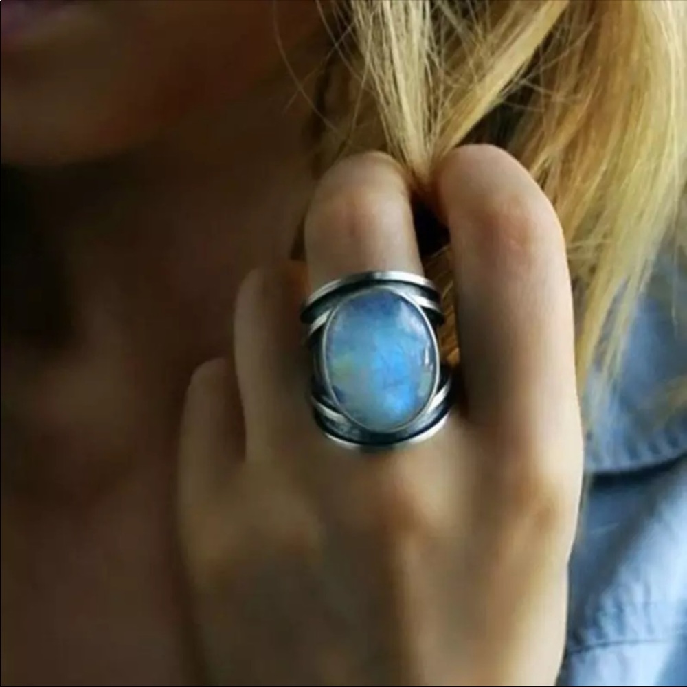 NWT Stamped 925 Big Moonstone Ring Unique Style - Picture 4 of 4